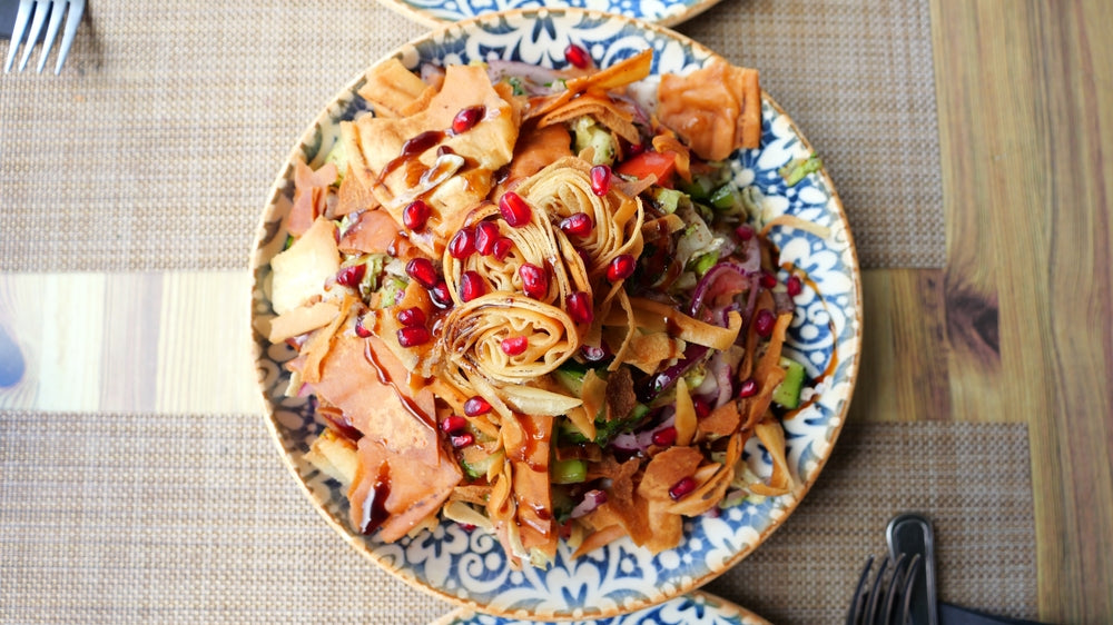 FATTOUSH – LIBANESISCHER BROTSALAT MIT SUMAC
